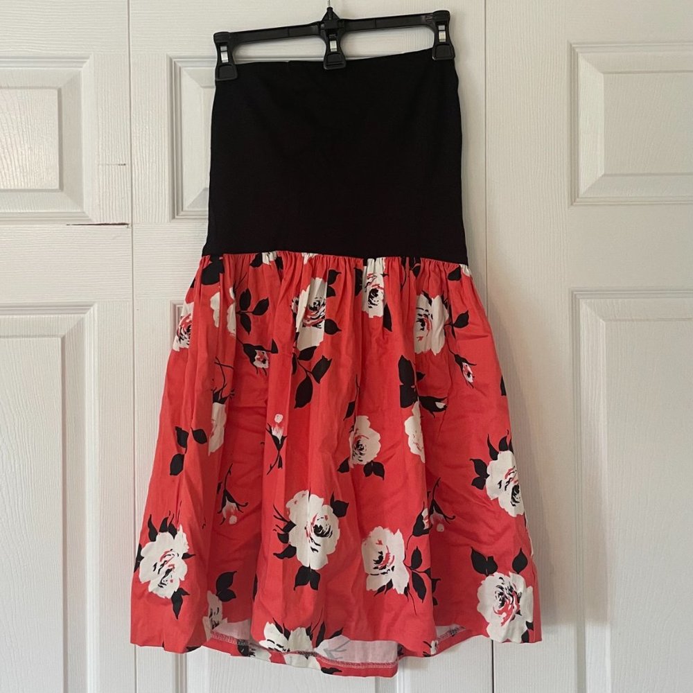 AQUA Black & Red Floral Strapless Mini Dress, NWT (Size Large)